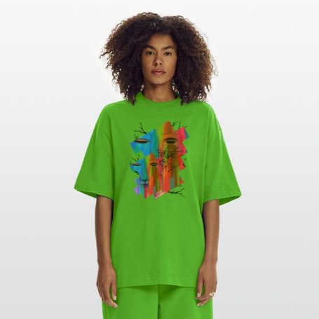 Grünes T-Shirt mit buntem grafischen Druck und lässiger Passform.